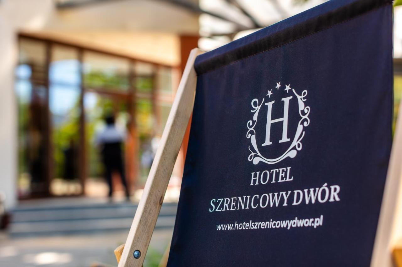 שצ'קלארסקה פוראובה Hotel Szrenicowy Dwor מראה חיצוני תמונה