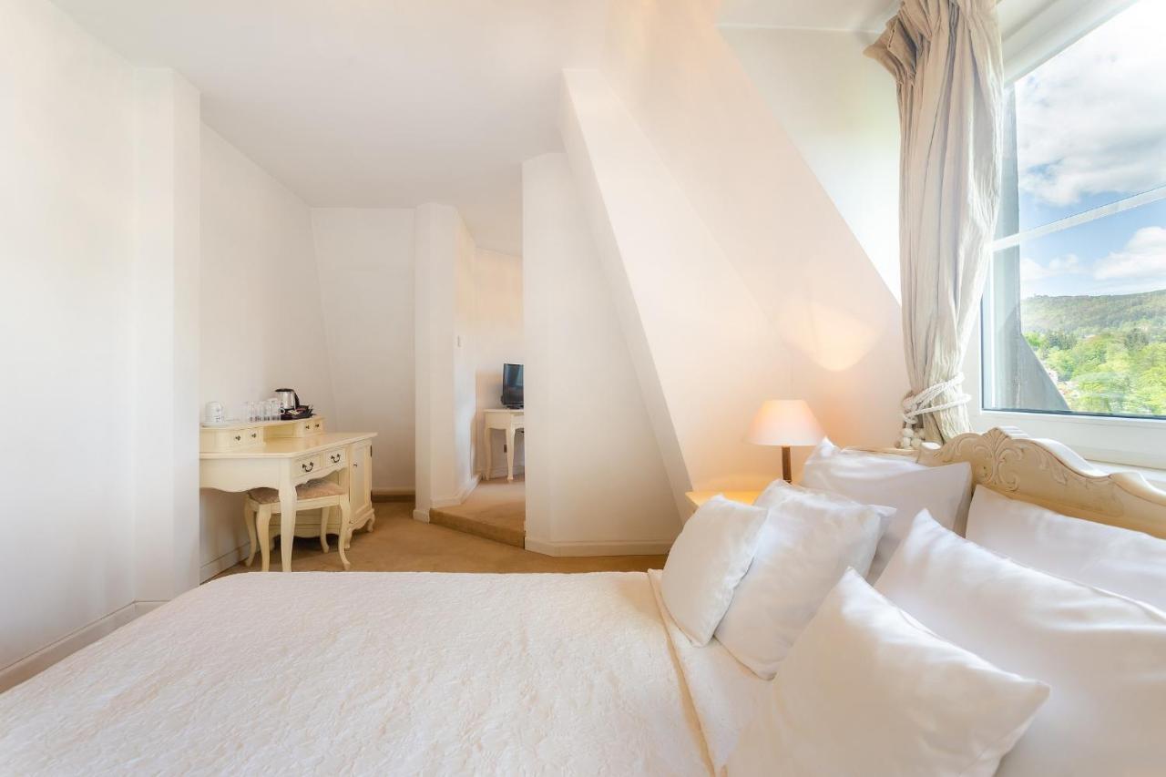שצ'קלארסקה פוראובה Hotel Szrenicowy Dwor מראה חיצוני תמונה